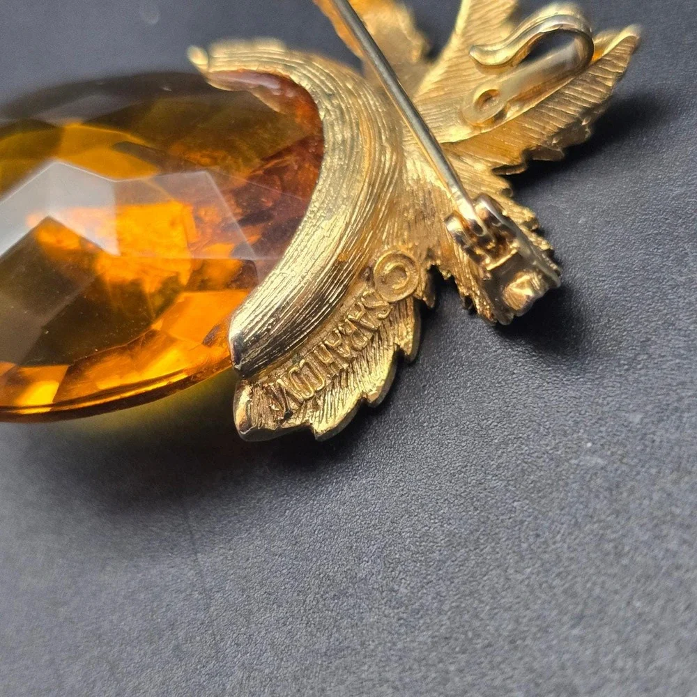 Sarah Coventry Autumn Haze Brooch Pineapple Amber Glass Gold Tone Leaf Vintage